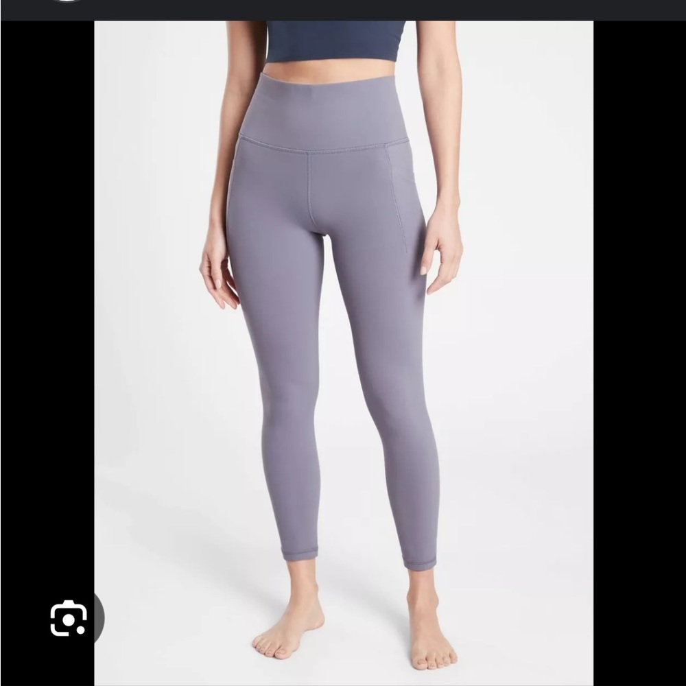 Athleta Salutation Stash 7/8